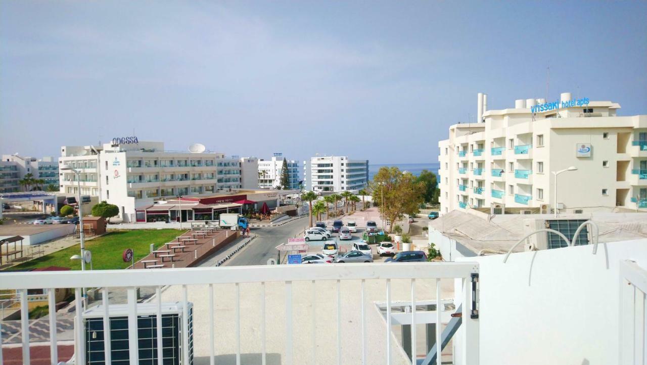 Sofia'S Seaview Apartment Protaras Exterior photo